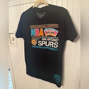 Mitchell & Ness San Antonio Spurs Retro Medium Tshirt